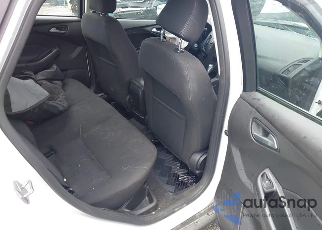 1FADP3F2XGL327799: 42526262