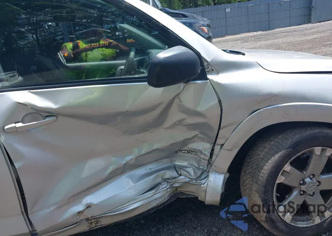 2T3RF4DV6AW080727: 42526299