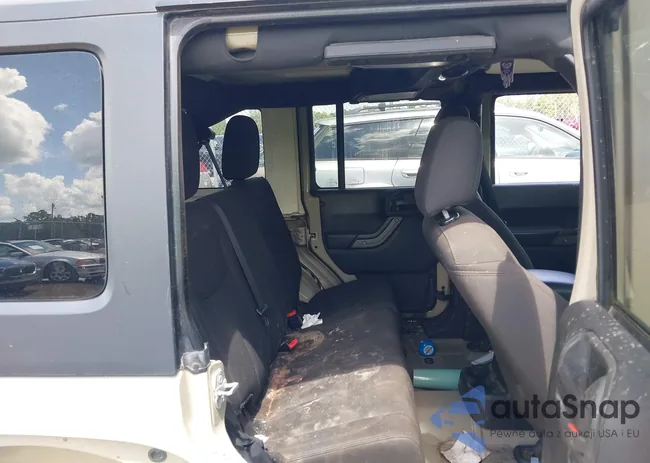 1C4BJWDG2JL824078: 42526333