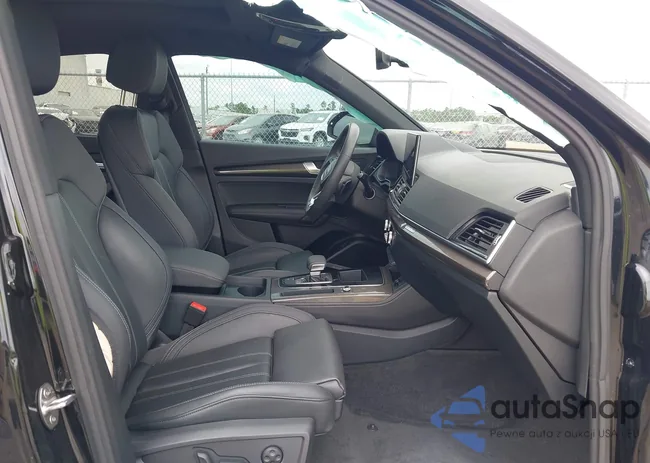 WA124AFY7R2024596: 42526501