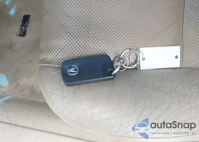 JH4KB16566C003955: 42526580