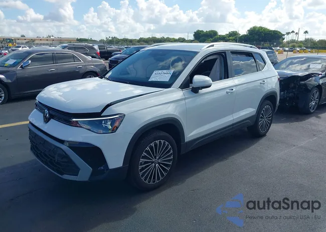 3VVSC7B29SM027173: 42527600