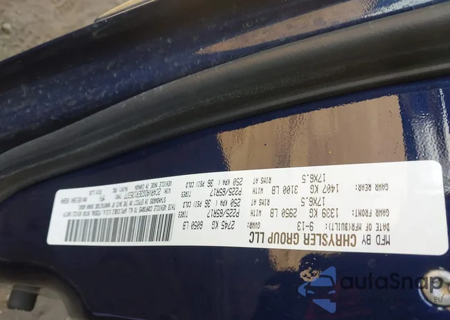 2C4RVADG3ER135377: 42527780