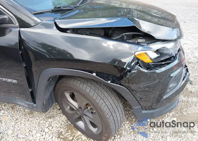 3C4NJDFBXNT141932: 42527878