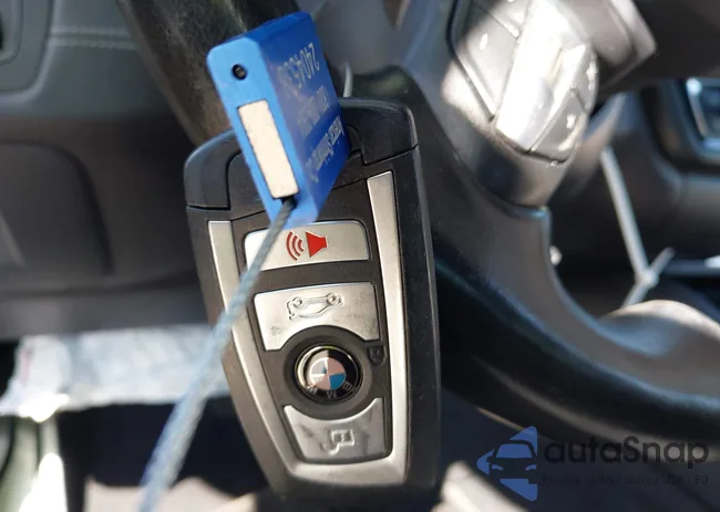 WBS3R9C59FK330319: 42528026