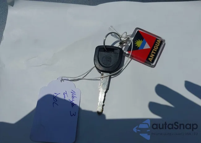 JM1BL1UG4C1565072: 42528135