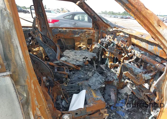 JN8AY2DB7N9814822: 42527297