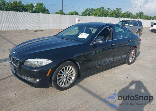 WBAFR7C57DC822666: 42527368