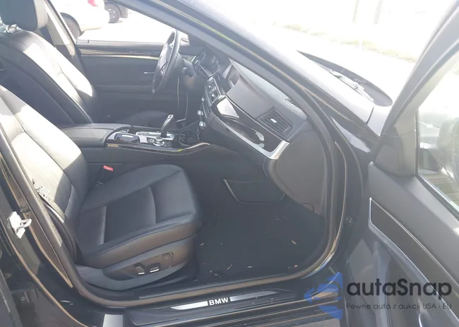 WBAFR7C57DC822666: 42527368