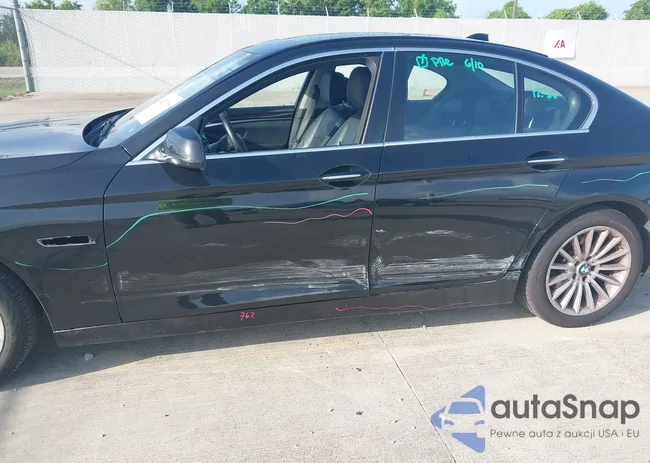 WBAFR7C57DC822666: 42527368