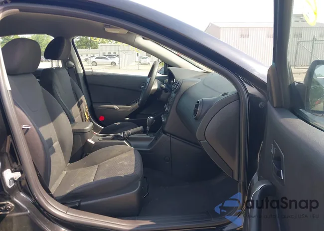 1G2ZG558564244554: 42527560