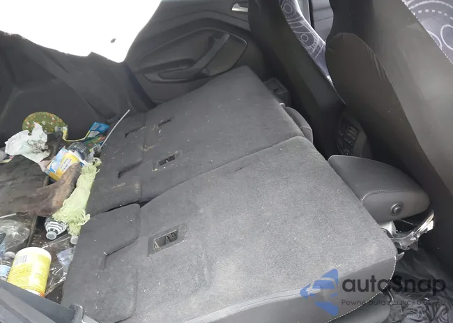 1FMCU0GD8HUB88261: 42527567