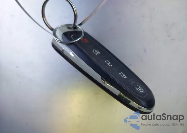 2FMDK3KCXDBB75148: 42528597