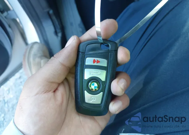 5UXWX9C54E0D25812: 42528644