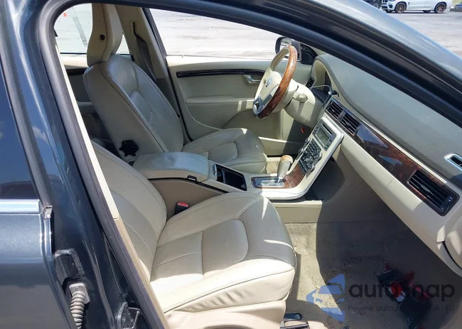 YV1952AS4B1137342: 42528677