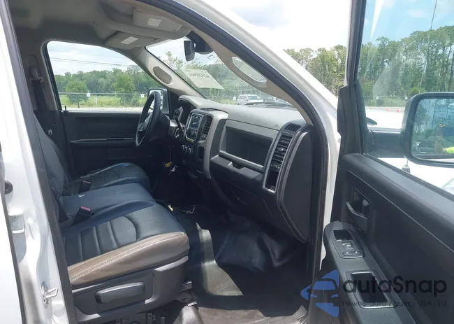 3C6TR4HT5JG282231: 42528906