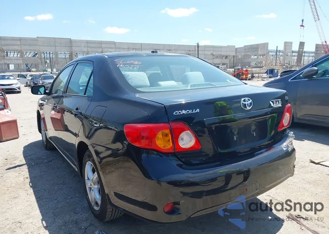 2T1BU4EE5AC382851: 42529191