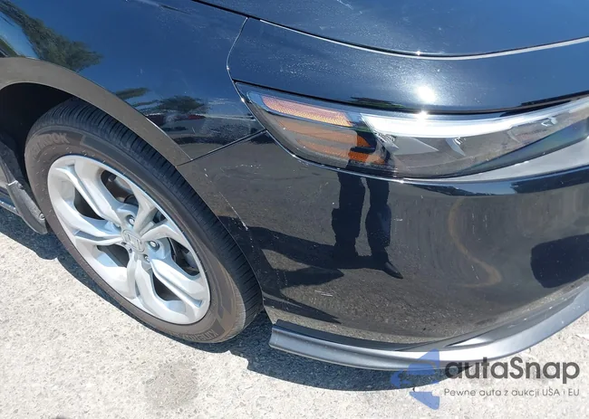 1HGCY1F2XPA047479: 42528368