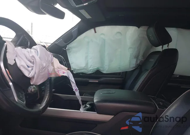 1C6SRFJT2NN111063: 42528531