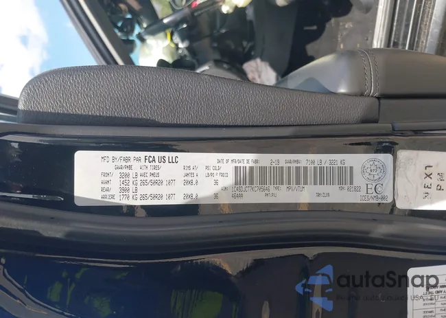 1C4SDJCT7KC705646: 42530065