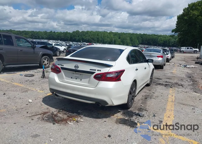 1N4AL3AP8JC210781: 42529260