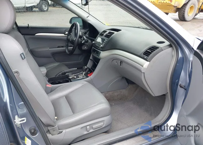 JH4CL96847C015114: 42529289