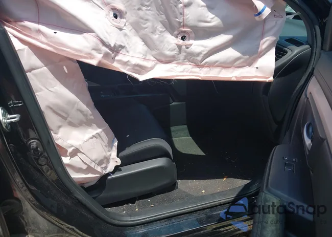 5J6RW5H30JL001872: 42529315