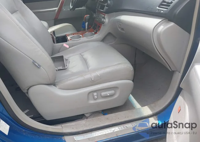 JTEES42A582049364: 42529336