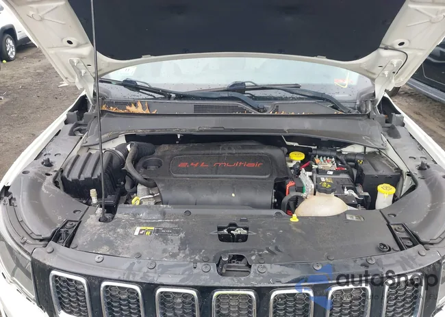 3C4NJDBB9JT31416: 42529381