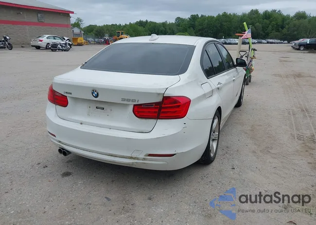 WBA3B5C54FF960971: 42530679