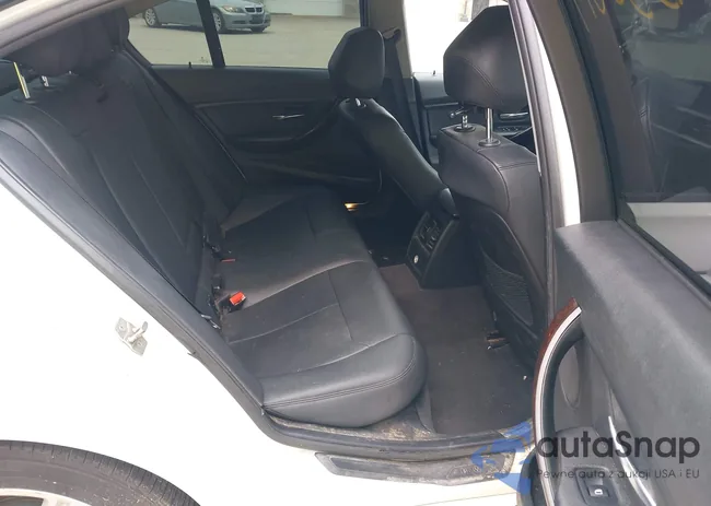 WBA3B5C54FF960971: 42530679