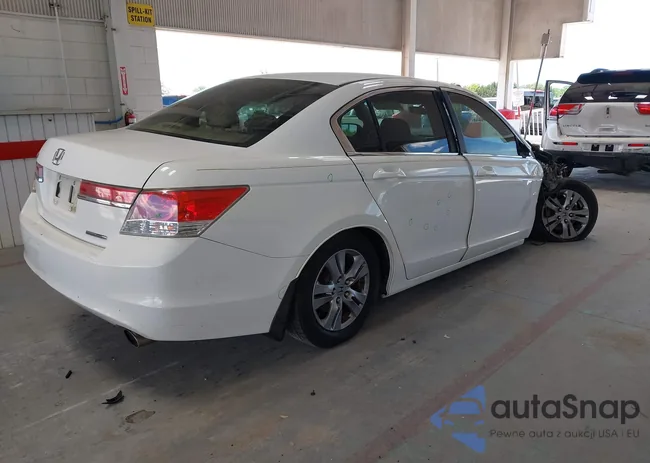 1HGCP2F6XCA175209: 42530761