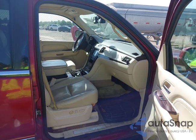 1GYFK638X8R234396: 42530850