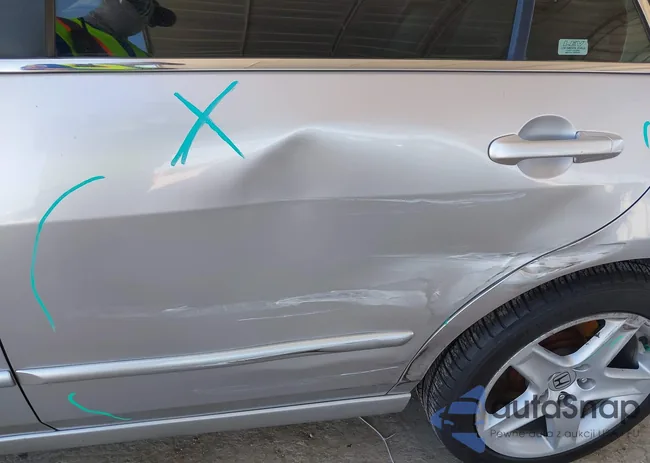 1HGCM65826A044170: 42530862