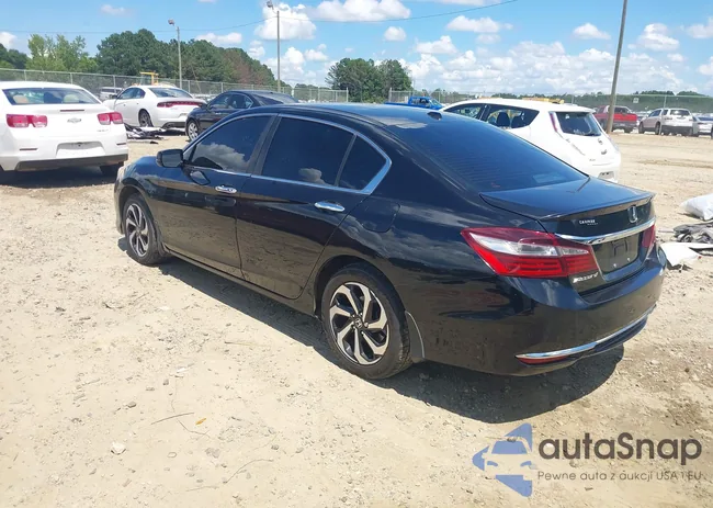 1HGCR2F00HA035778: 42530945