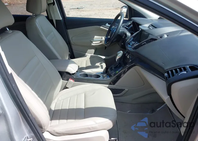 1FMCU0J96GUA70101: 42530957