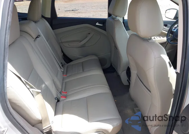 1FMCU0J96GUA70101: 42530957