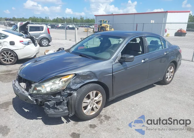 1HGCP2F4XAA073307: 42531160