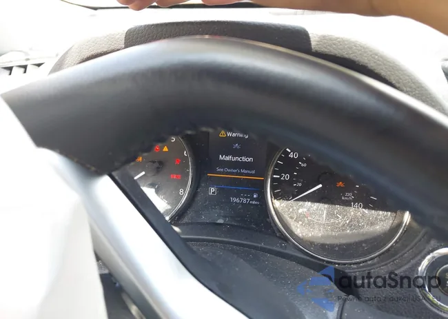 JN8AT2MV5JW354127: 42530230