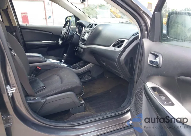 3C4PDCABXJT517668: 42530272