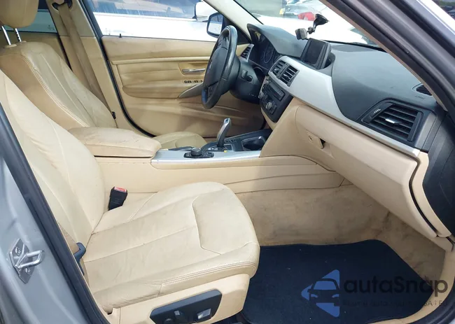 WBA3A5G5XDNP26043: 42530282