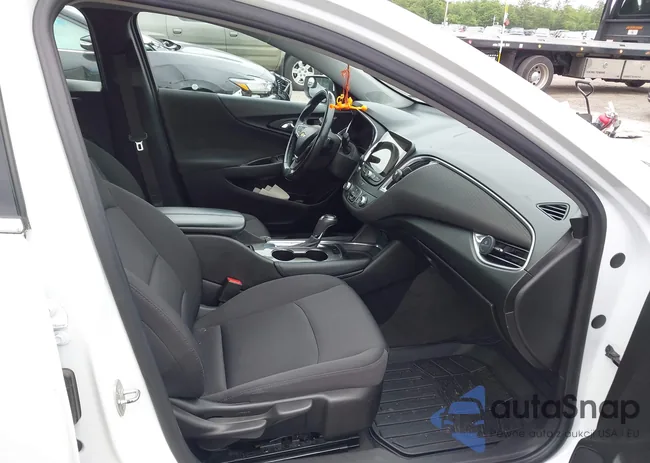 1G1ZD5ST1JF167703: 42530320