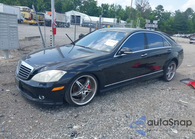 WDDNG71X18A198394: 42530383