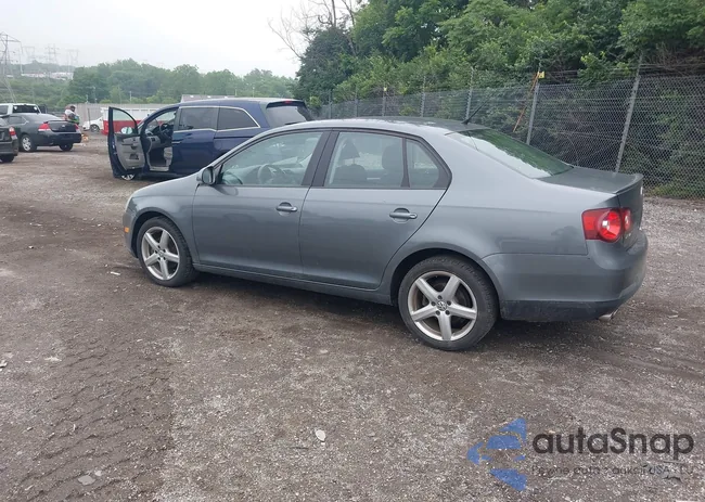 3VWRZ7AJ7AM155458: 42530484