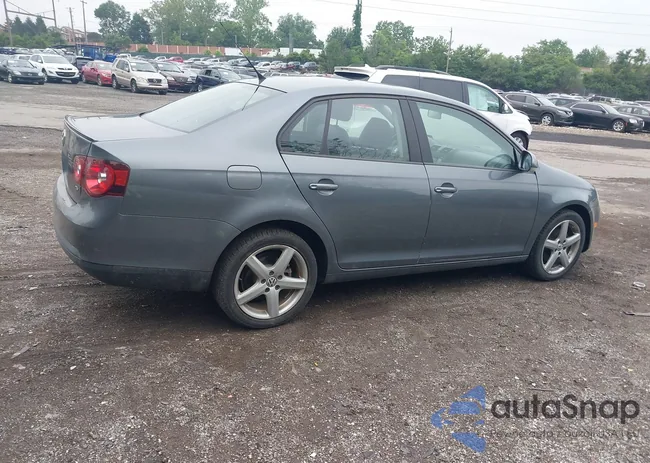 3VWRZ7AJ7AM155458: 42530484