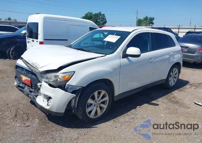 4A4AP3AW4FE032958: 42531744