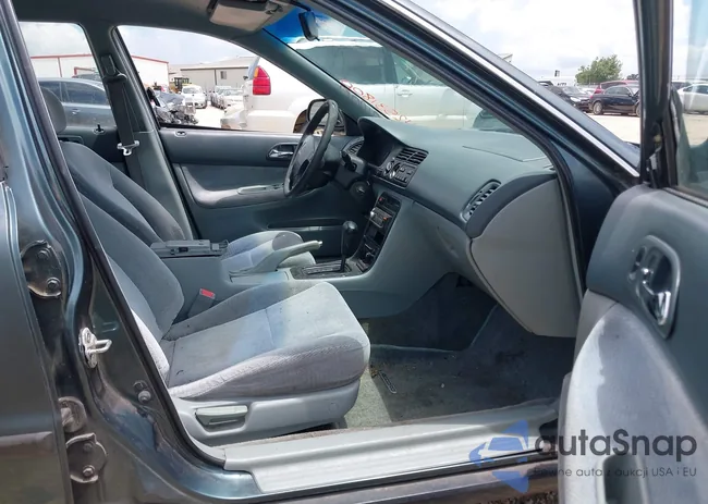 1HGCD5639TA290190: 42531800