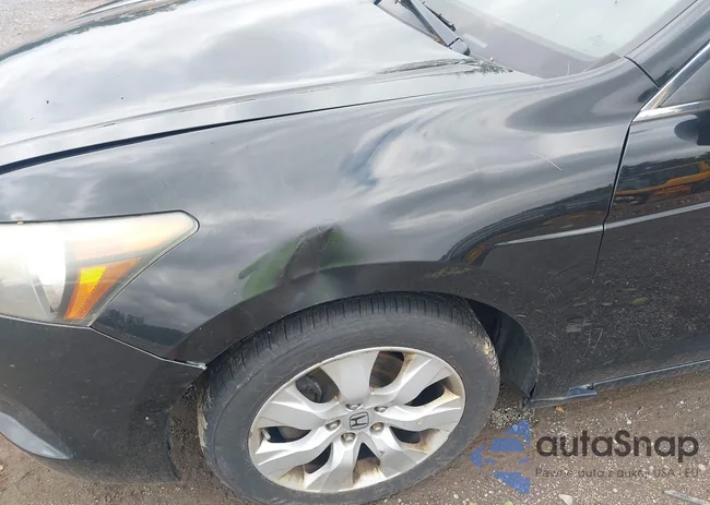 1HGCP2F89AA180674: 42531827