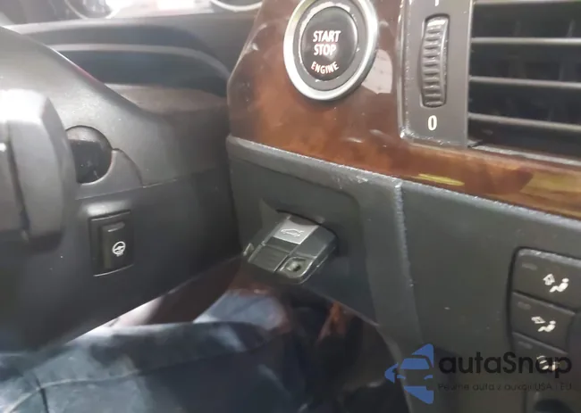 WBAPL5C57BA919482: 42531375