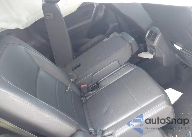 3VV3B7AX7LM144742: 42532952